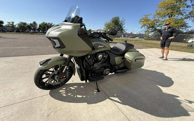 2025 Indian Motorcycle® Challenger® Dark Horse® 112 Moss Green Smoke