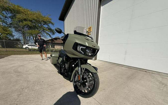 2025 Indian Motorcycle® Challenger® Dark Horse® 112 Moss Green Smoke