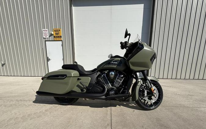 2025 Indian Motorcycle® Challenger® Dark Horse® 112 Moss Green Smoke