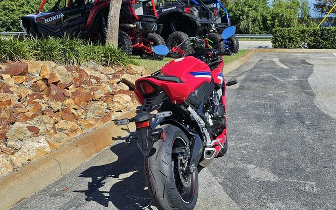 2026 Honda CBR650R E-Clutch