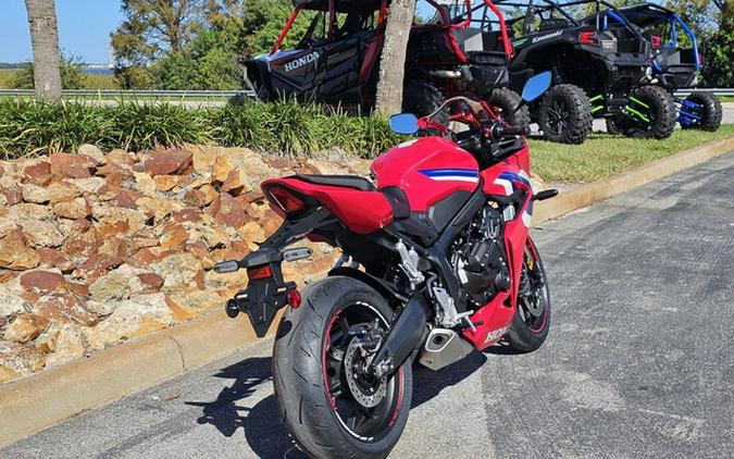 2026 Honda CBR650R E-Clutch