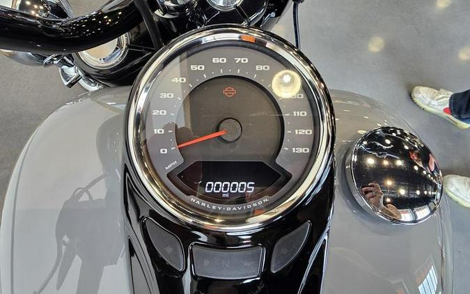 2026 Harley-Davidson® FLHC - Heritage Classic