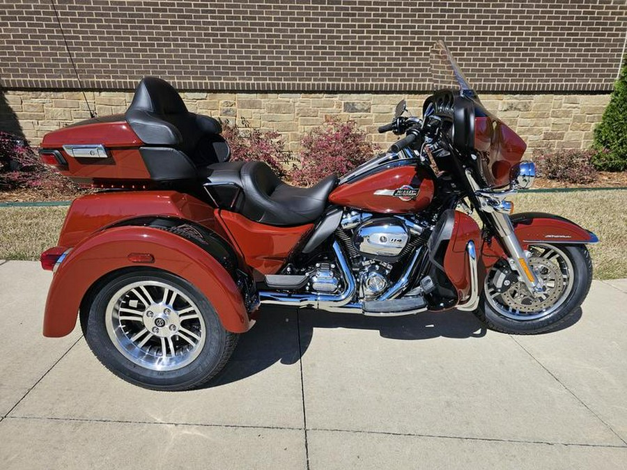 2024 Harley-Davidson® FLHTCUTG - Tri Glide® Ultra