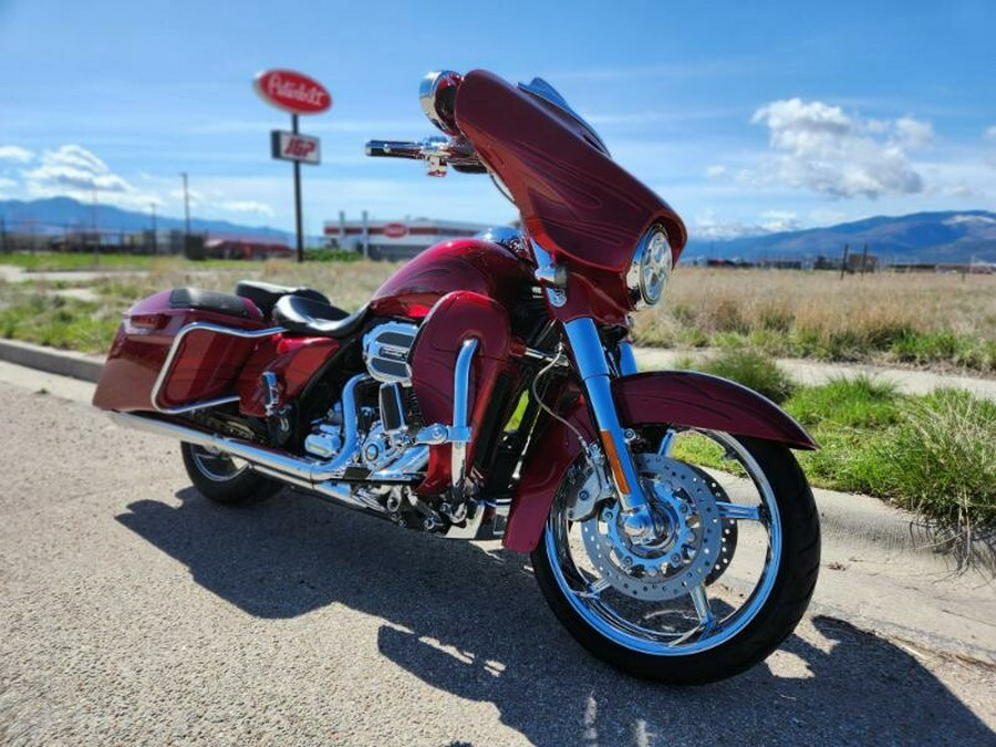 2016 Harley-Davidson CVO Street Glide Red