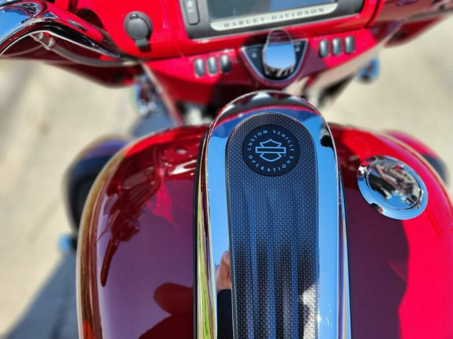 2016 Harley-Davidson CVO Street Glide Red