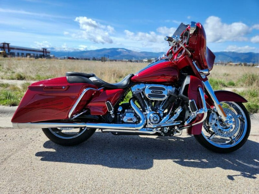 2016 Harley-Davidson CVO Street Glide Red