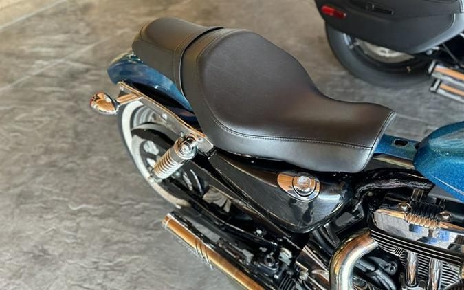 2015 Harley-Davidson Sportster XL1200V - Seventy-Two