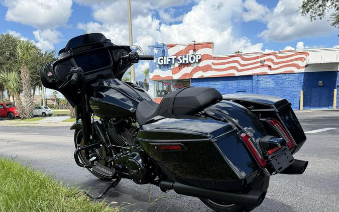 FLHX 2026 Street Glide