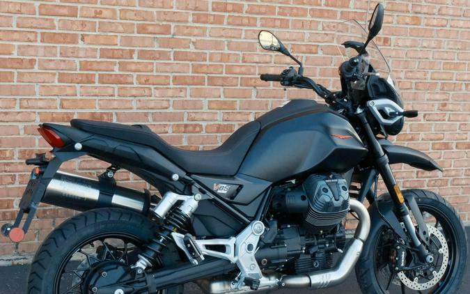 2025 Moto Guzzi V85 Strada