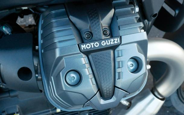 2025 Moto Guzzi V85 Strada