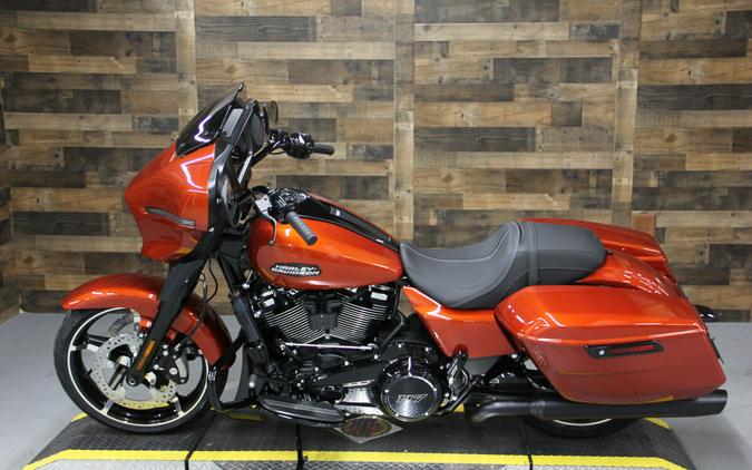 2024 Harley-Davidson Street Glide® Whiskey Fire - Black Finish