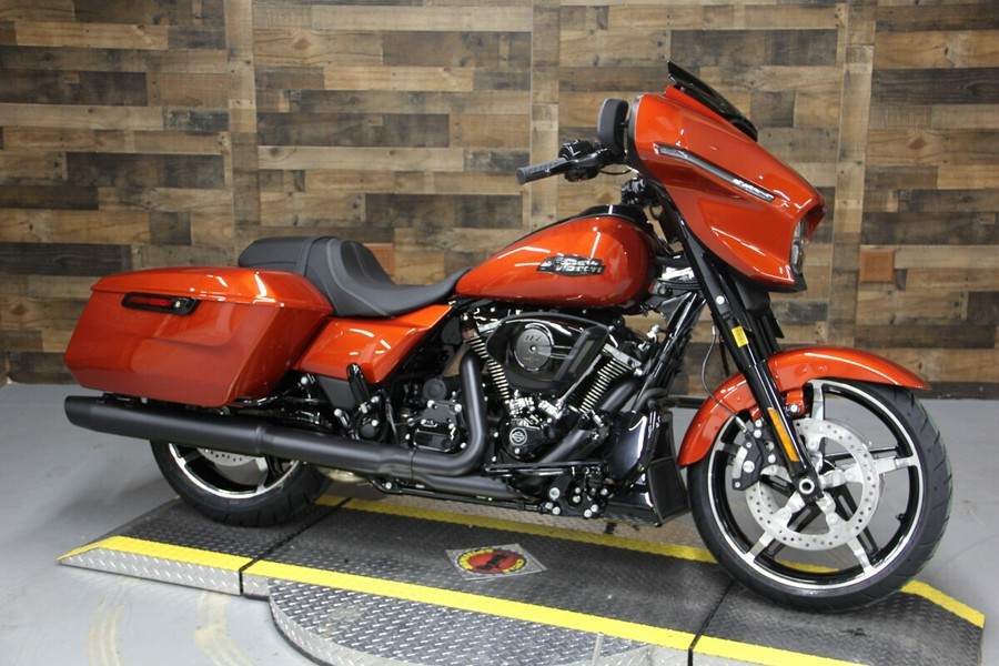 2024 Harley-Davidson Street Glide® Whiskey Fire - Black Finish