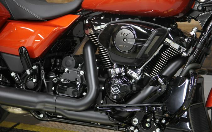 2024 Harley-Davidson Street Glide® Whiskey Fire - Black Finish