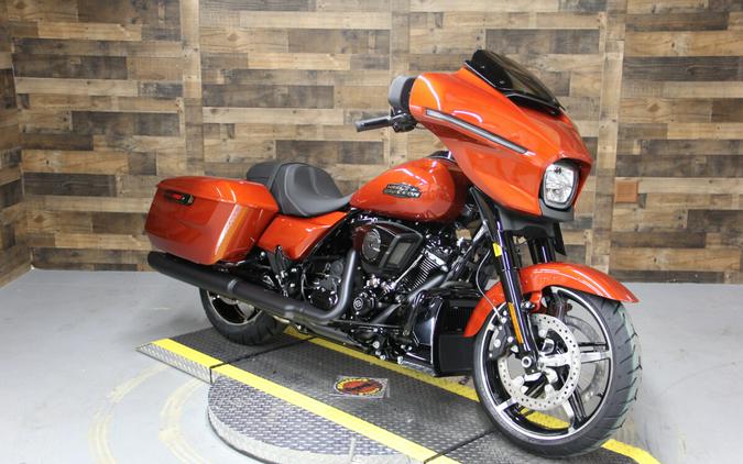 2024 Harley-Davidson Street Glide® Whiskey Fire - Black Finish