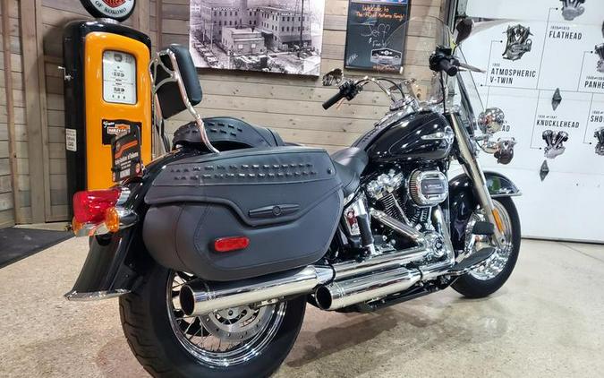 2020 Harley-Davidson® FLHC - Softail® Heritage Classic