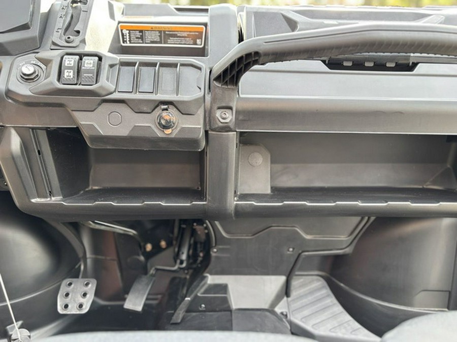2024 Can-Am Defender MAX DPS HD10