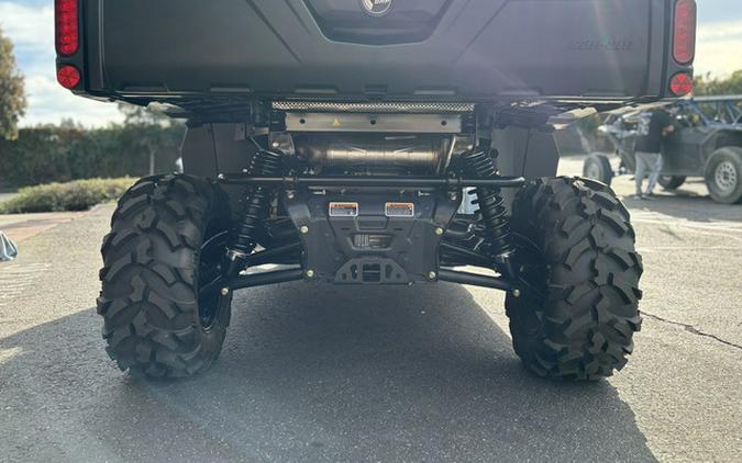 2024 Can-Am Defender MAX DPS HD10