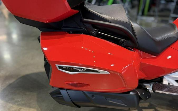 2025 Can-Am® Spyder F3 Limited Platine Wheels