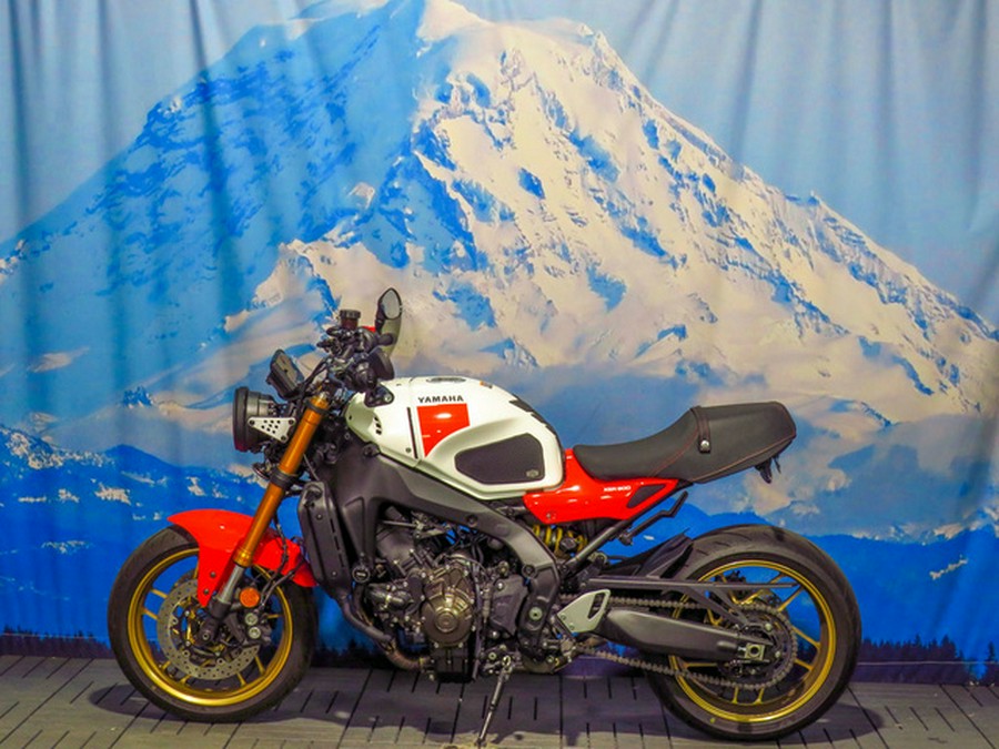 2025 Yamaha XSR 900