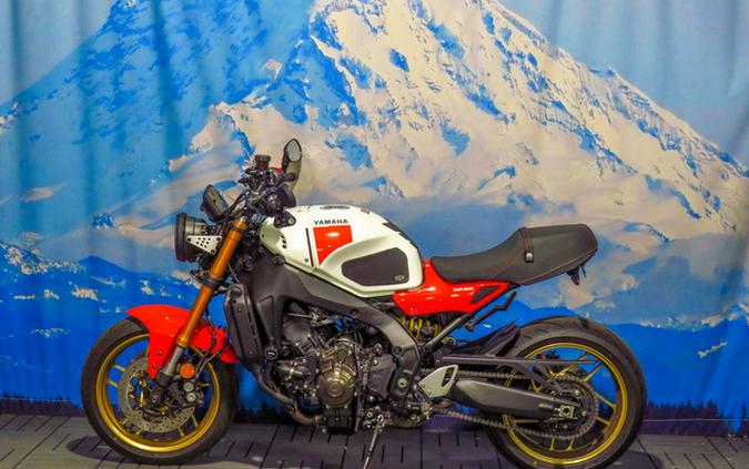 2025 Yamaha XSR 900