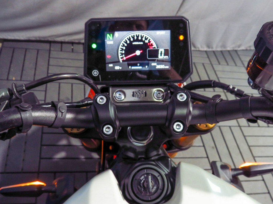 2025 Yamaha XSR 900