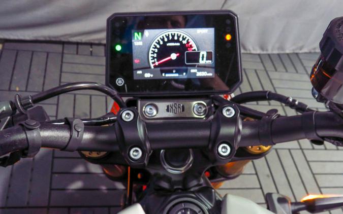 2025 Yamaha XSR 900
