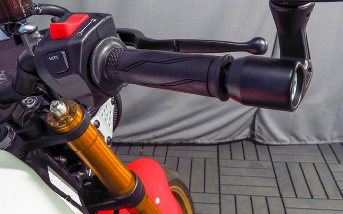 2025 Yamaha XSR 900