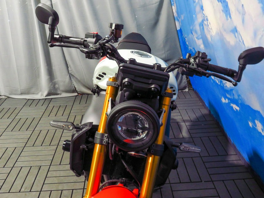 2025 Yamaha XSR 900
