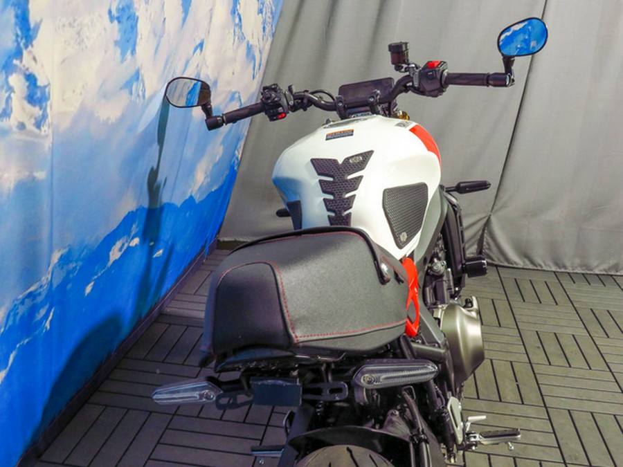 2025 Yamaha XSR 900
