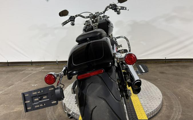 2022 Harley-Davidson® Fat Boy® 114 Vivid Black