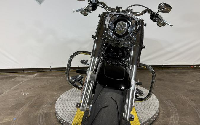 2022 Harley-Davidson® Fat Boy® 114 Vivid Black
