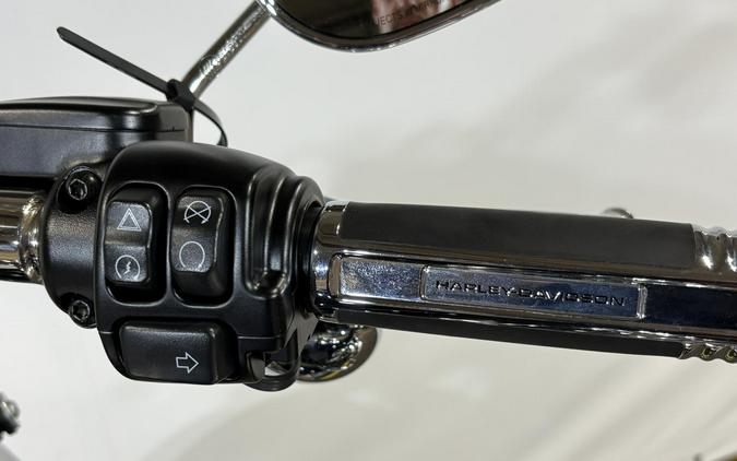 2022 Harley-Davidson® Fat Boy® 114 Vivid Black