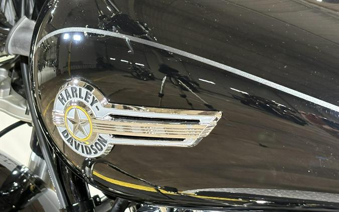 2022 Harley-Davidson® Fat Boy® 114 Vivid Black