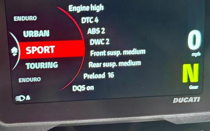 2024 Ducati Multistrada V4 S Travel & Radar