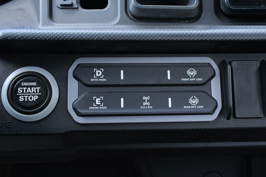 2026 Can-Am Defender MAX XT HD11 With 10.25 In.Display