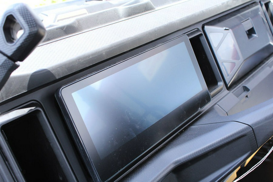 2026 Can-Am Defender MAX XT HD11 With 10.25 In.Display