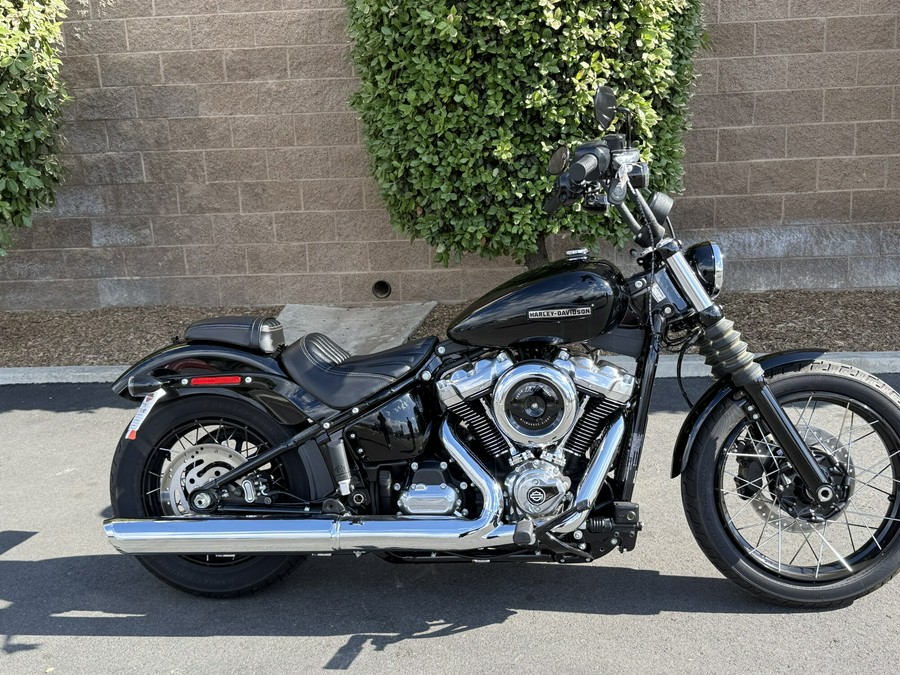 FXBB 2025 Street Bob™