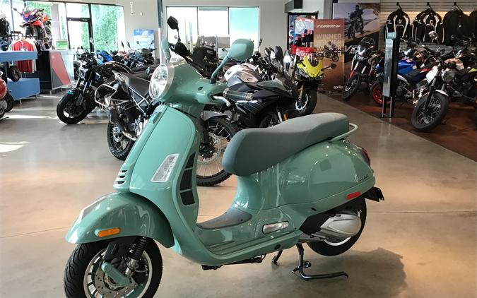 2027 Vespa GTS 310