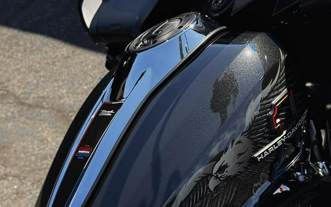 2026 Harley-Davidson® Road Glide® Midnight Ember