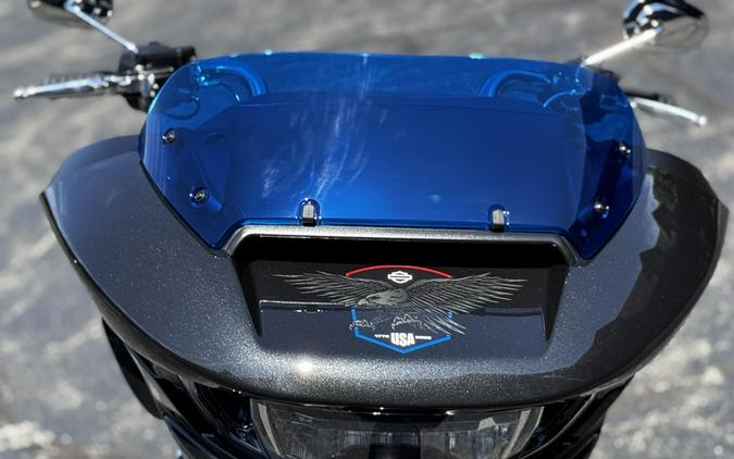 2026 Harley-Davidson® Road Glide® Midnight Ember