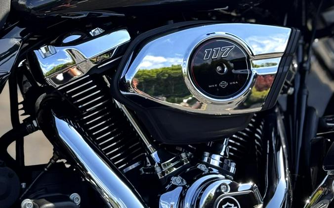 2026 Harley-Davidson® Road Glide® Midnight Ember