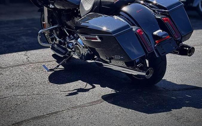 2026 Harley-Davidson® Road Glide® Midnight Ember