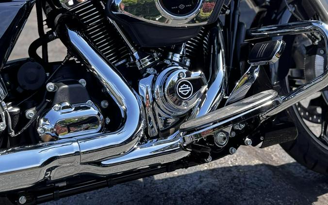 2026 Harley-Davidson® Road Glide® Midnight Ember