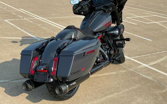 2026 Harley-Davidson® CVO Street Glide ST Inferno Gray