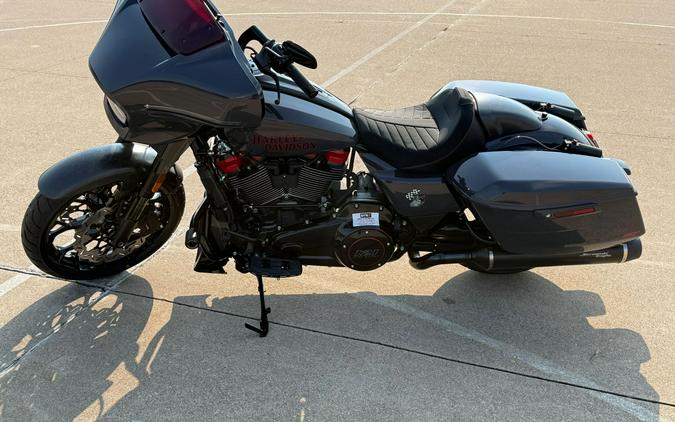 2026 Harley-Davidson® CVO Street Glide ST Inferno Gray