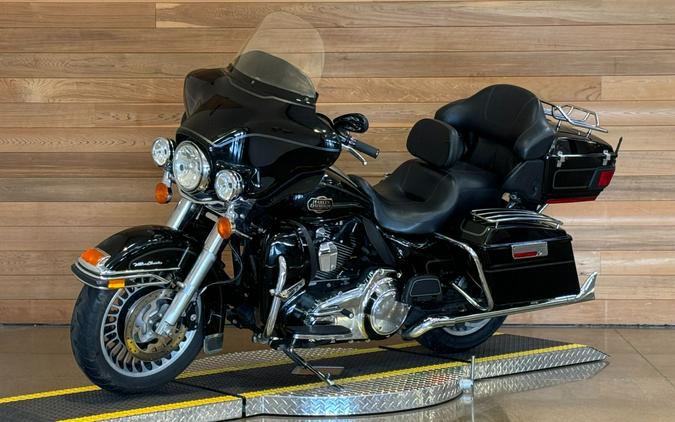 2010 Harley-Davidson Ultra Classic® Electra Glide® Peace Officer Special Edition