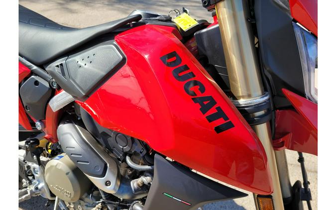 2025 Ducati Hypermotard 698 Mono RVE