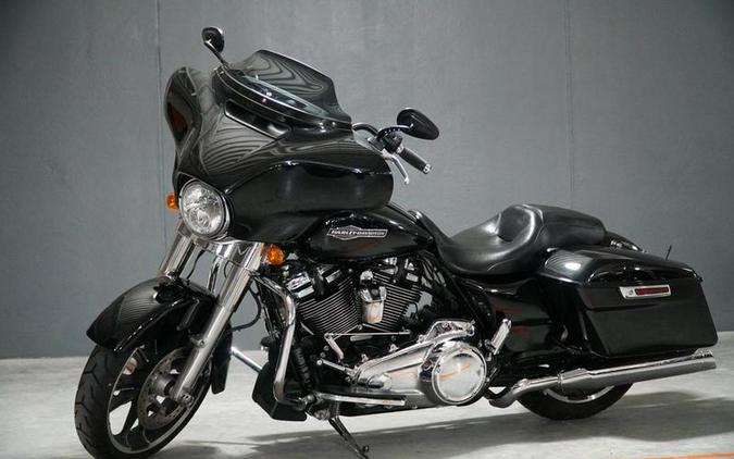 2022 Harley-Davidson® FLHX - Street Glide®