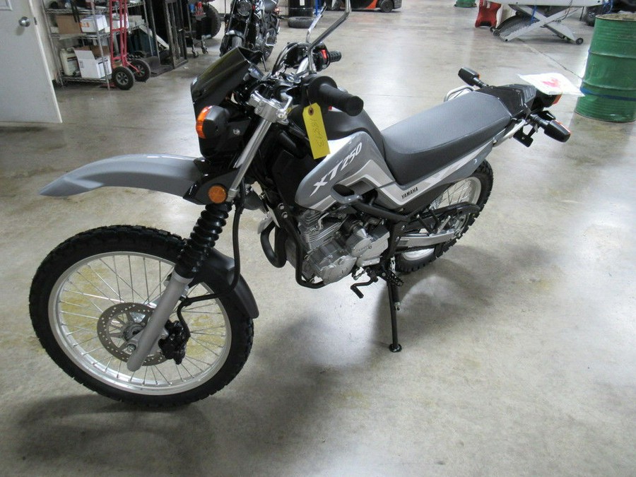 2025 Yamaha XT250S