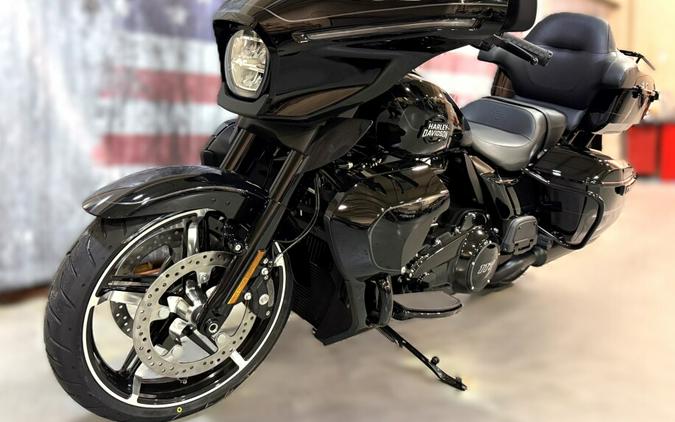 2025 Harley-Davidson Street Glide Ultra